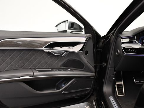 New 2025 Audi S8 image 30