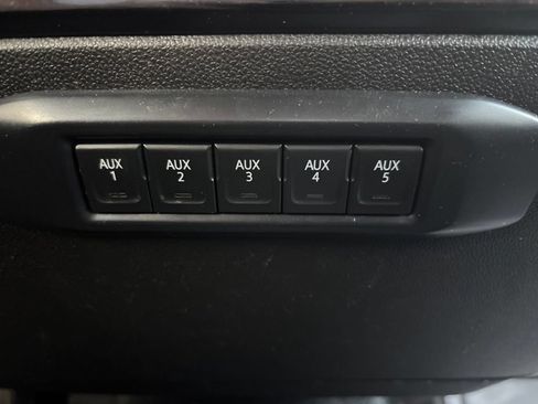 Used 2024 Chevrolet Silverado 3500 LT w/ Convenience Package AWD/4WD image 28