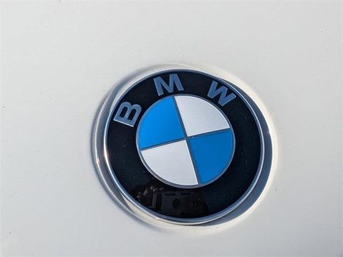 Used 2021 BMW 540i w/ Premium Package image 14