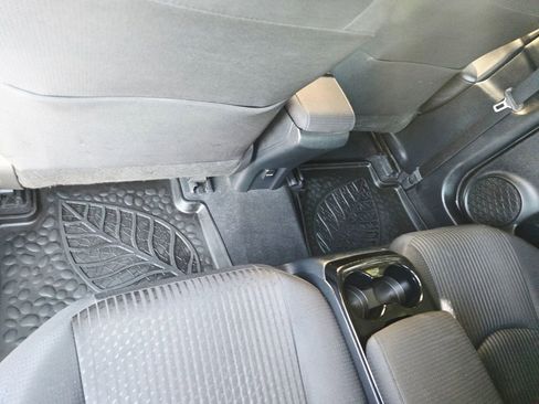 Used 2018 Toyota Prius Prime Premium image 43