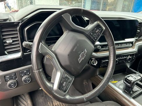 Used 2022 Chevrolet Silverado 1500 RST AWD/4WD image 12