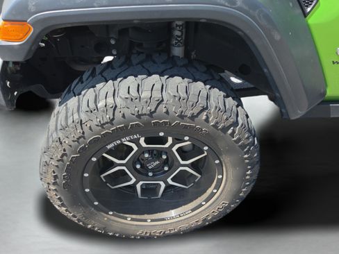 Used 2018 Jeep Wrangler Unlimited Sport S AWD/4WD image 28