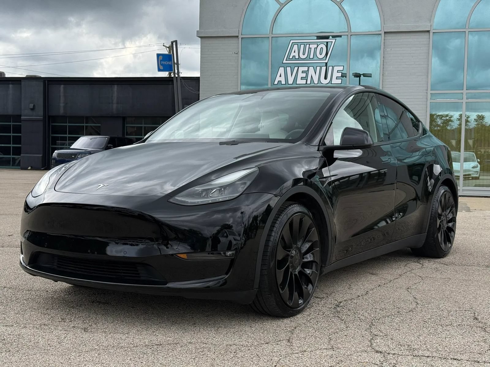 Used 2022 Tesla Model Y Performance AWD/4WD image 3