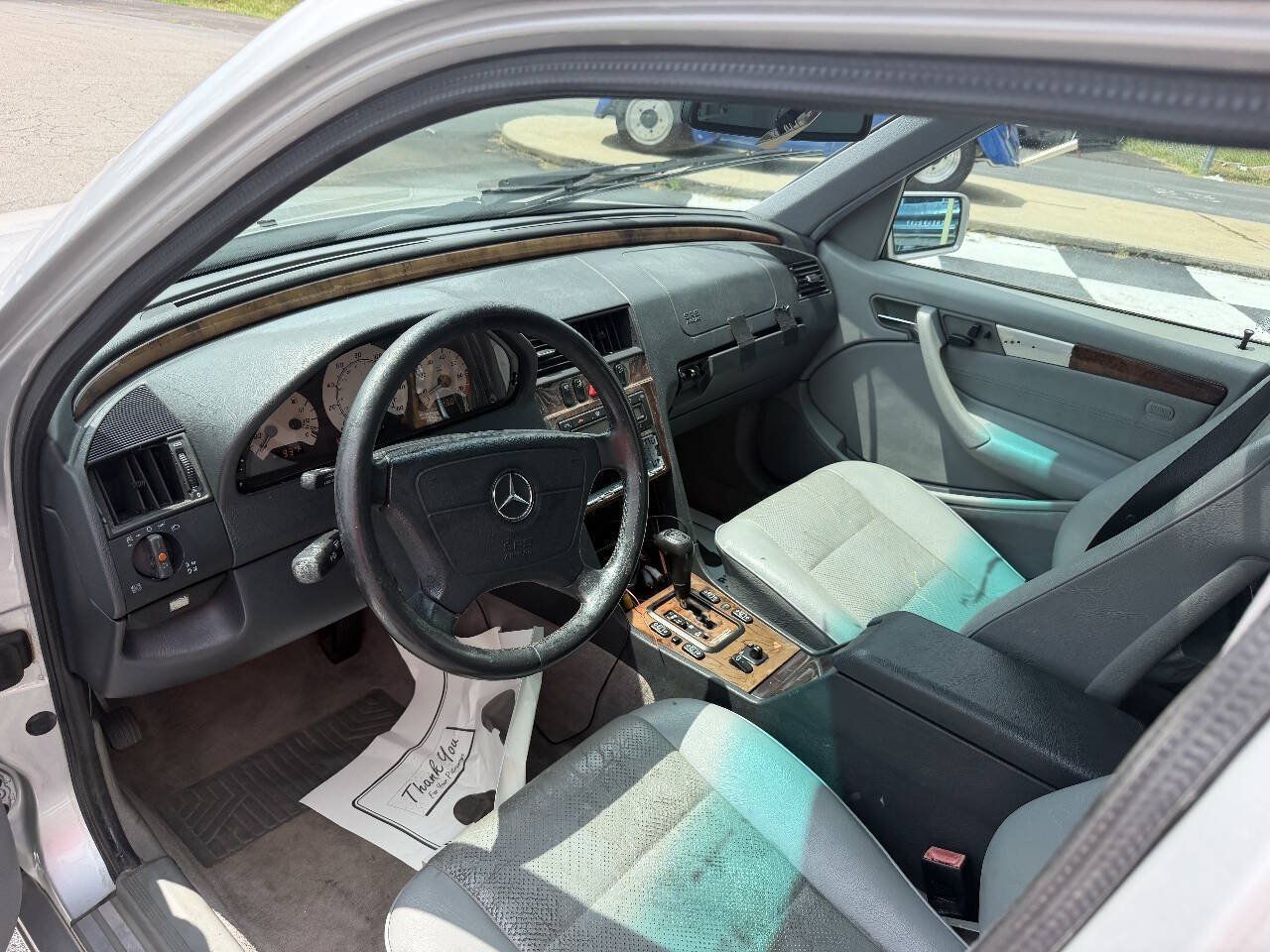 Used 2000 Mercedes-Benz C 280 Sedan w/ C2 Opt Pkg image 10