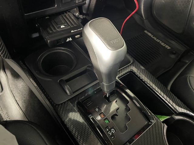 Used 2020 Toyota 4Runner TRD Off-Road Premium AWD/4WD image 12