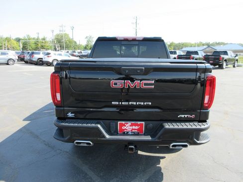Used 2022 GMC Sierra 1500 AT4 w/ AT4 Premium Package AWD/4WD image 7