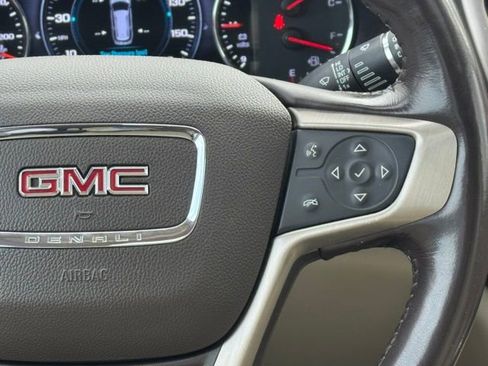 Used 2018 GMC Acadia Denali image 24