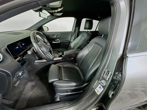 Used 2021 Mercedes-Benz GLA 250 4MATIC w/ Premium Package image 27