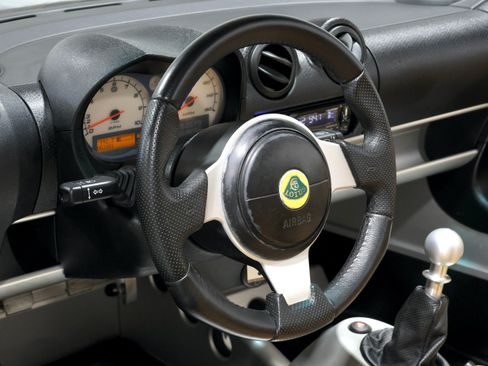 Used 2005 Lotus Elise image 56