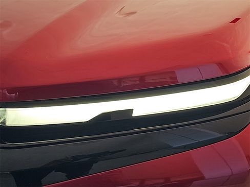 Certified 2024 Chevrolet Traverse RS w/ LPO, Floor Liner Package image 35