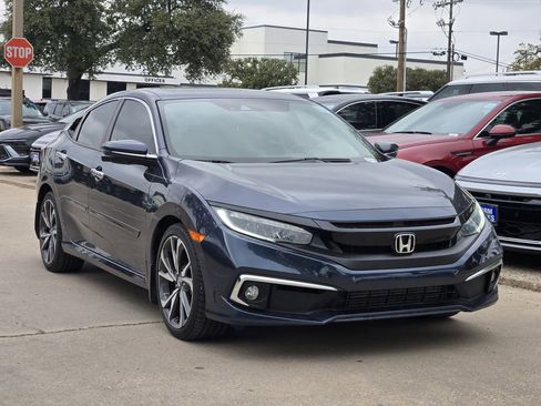 Used 2021 Honda Civic Touring image 3