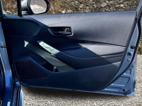 Used 2022 Toyota Corolla LE image 22