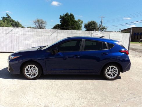 Used 2024 Subaru Impreza 2.0i image 2