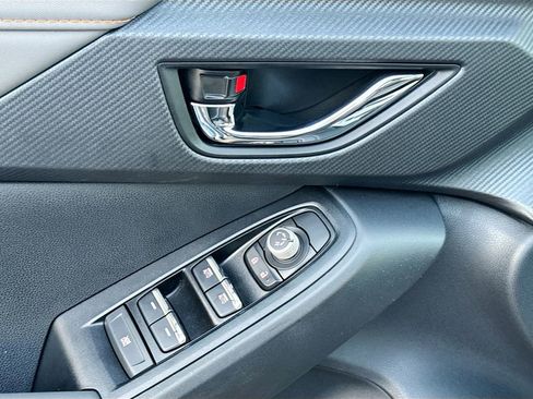 Used 2025 Subaru Crosstrek 2.5i Limited w/ Crosstrek Mirror Package image 25