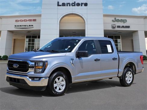 Used 2023 Ford F150 XLT image 1