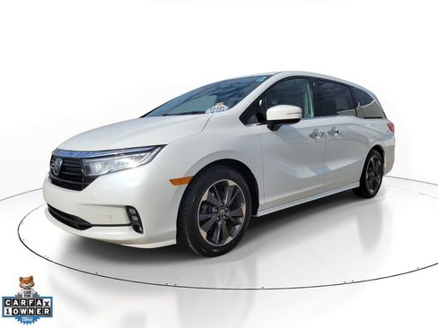 Used 2022 Honda Odyssey Elite image 2