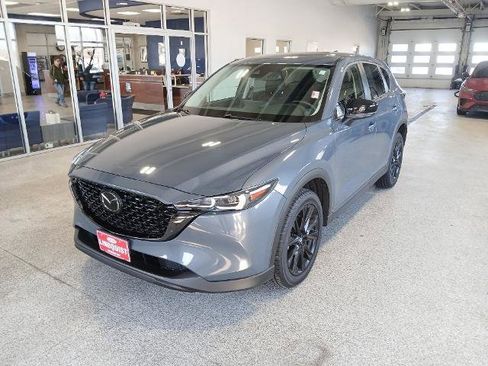 Used 2023 MAZDA CX-5 Carbon Edition image 4