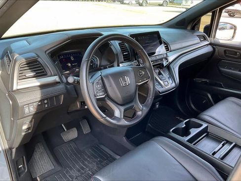 Used 2024 Honda Odyssey Sport image 17
