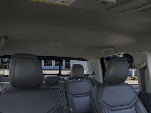 New 2025 Ford Maverick Lariat w/ Black Appearance Package image 12