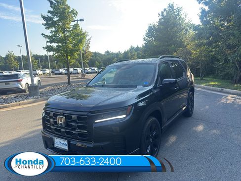 New 2026 Honda Pilot Black Edition image 3