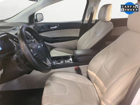 Used 2020 Ford Edge Titanium image 9