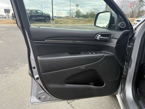 Used 2019 Jeep Grand Cherokee High Altitude image 13