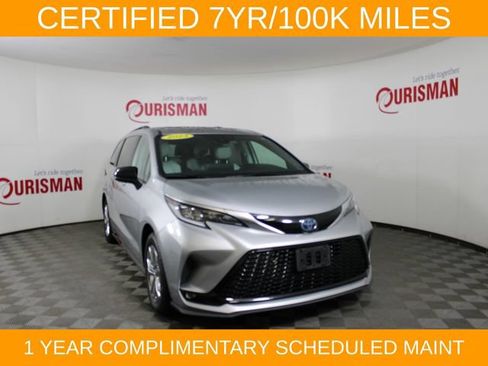 Used 2023 Toyota Sienna XSE AWD/4WD image 12