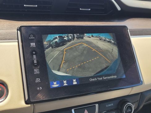 Used 2018 Honda Clarity Plug-In Hybrid image 16
