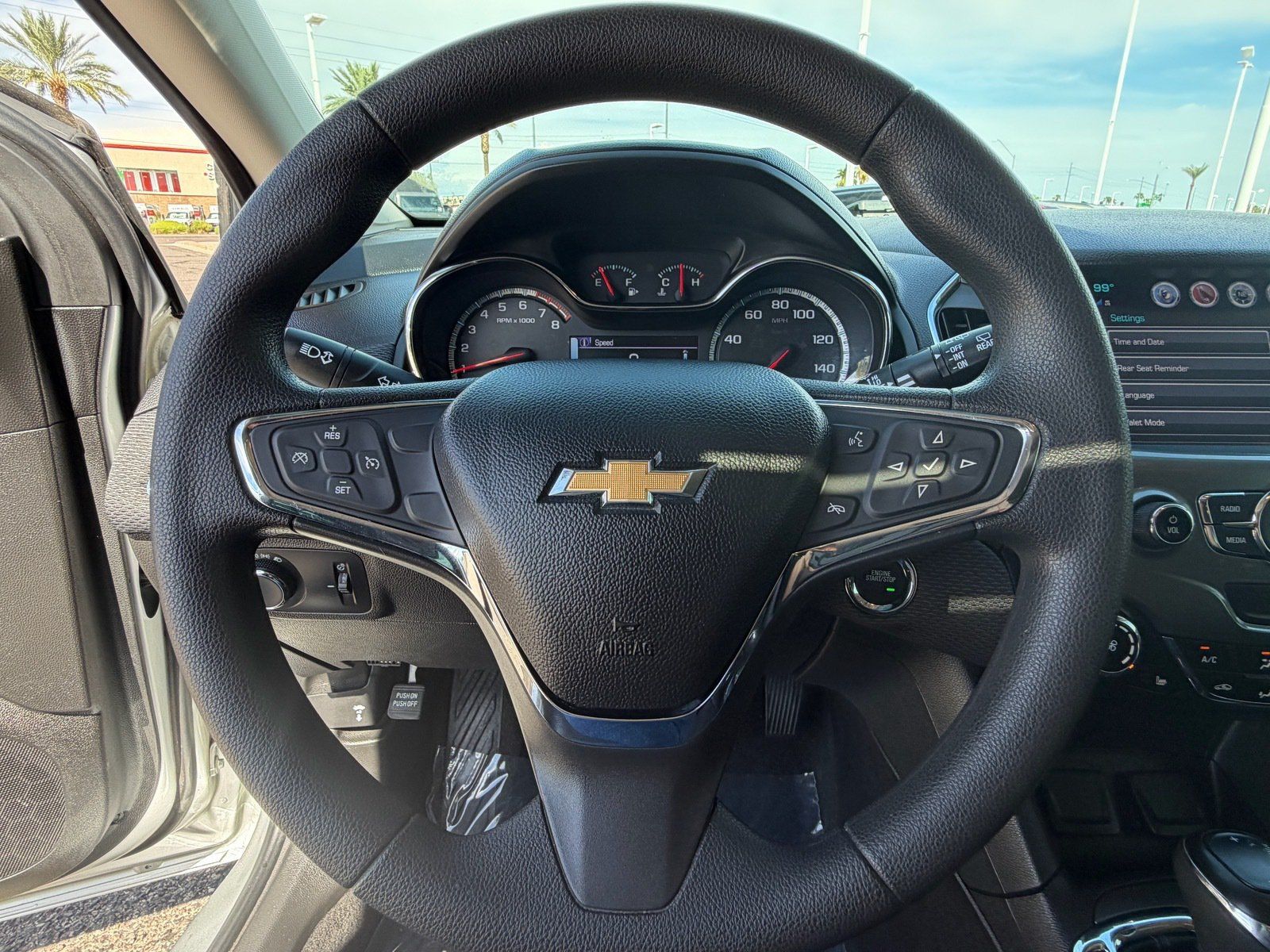 Used 2018 Chevrolet Cruze LT w/ Sun And Sound Package FWD image 20