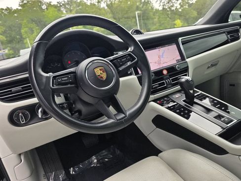Certified 2023 Porsche Macan S AWD/4WD image 14
