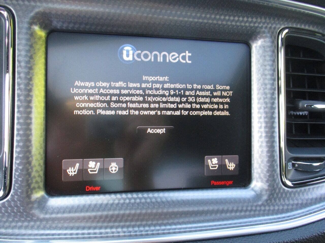 Used 2016 Dodge Challenger SRT Hellcat RWD image 11