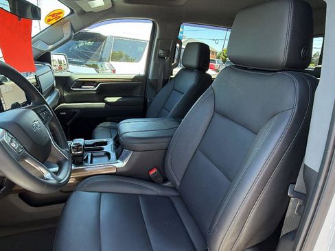 Used 2024 Chevrolet Silverado 1500 LT Trail Boss w/ LT Trail Boss Premium Package AWD/4WD image 14