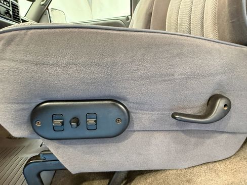 Used 1994 Dodge Ram 1500 Truck 4x4 Regular Cab image 31