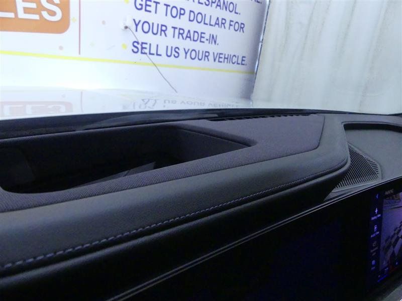 Used 2023 BMW i7 xDrive60 AWD/4WD image 27