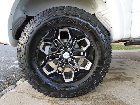 Used 2019 Ford F150 Raptor w/ Equipment Group 802A Luxury image 9