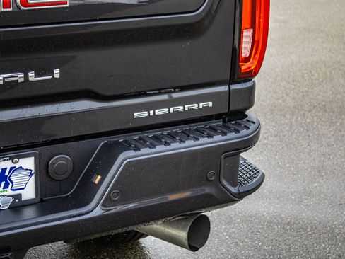 Used 2020 GMC Sierra 2500 Denali w/ Denali Ultimate Package image 10