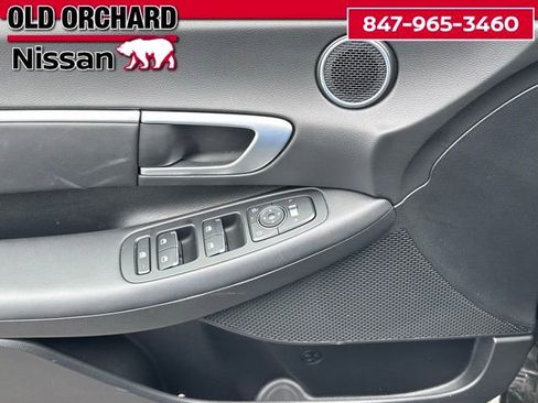Used 2025 Hyundai Sonata SEL AWD/4WD image 9