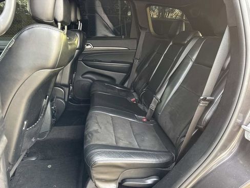 Used 2019 Jeep Grand Cherokee Altitude image 13