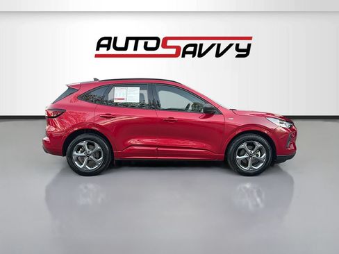 Used 2024 Ford Escape ST-Line w/ Tech Pack #1 FWD image 8