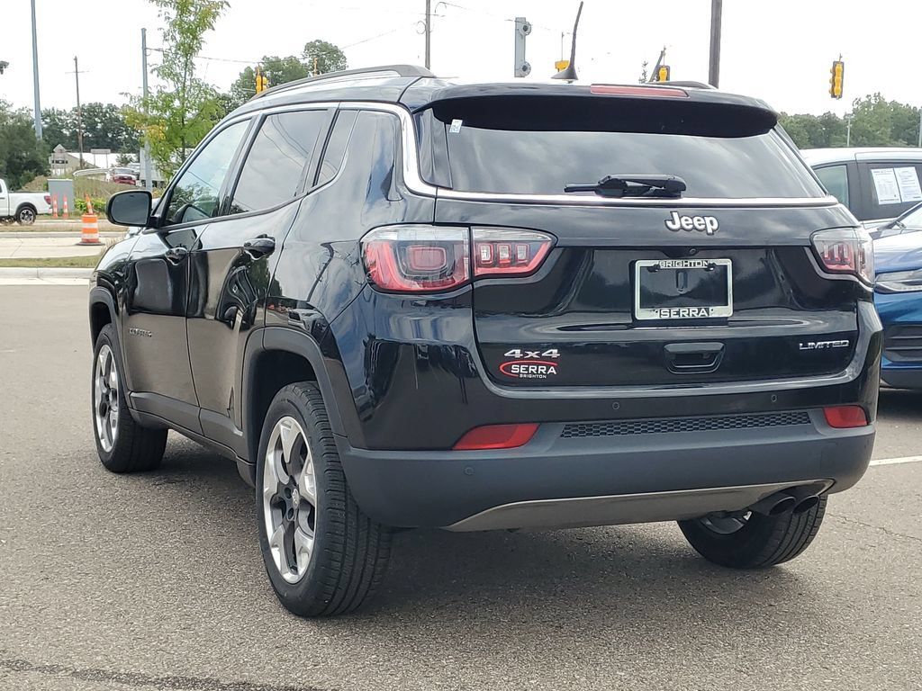 Used 2018 Jeep Compass Limited w/ Navigation Group AWD/4WD image 2
