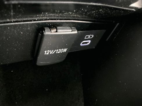 Certified 2025 Toyota Corolla Cross AWD Hybrid image 16