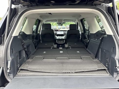 New 2026 Ford Expedition Active RWD image 12