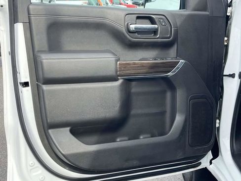 Used 2021 Chevrolet Silverado 1500 RST image 14