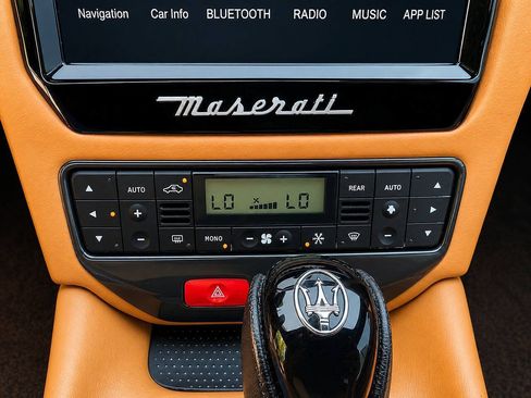 Used 2016 Maserati GranTurismo Sport RWD image 30