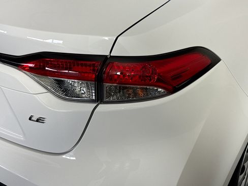 Used 2024 Toyota Corolla LE image 33