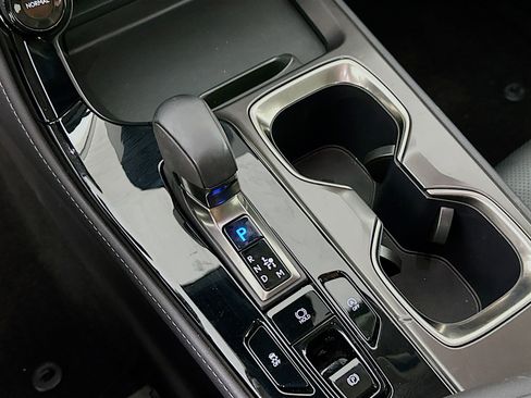 Used 2025 Lexus NX 250 FWD image 24