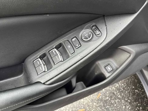 Used 2018 Honda Accord Sport image 16
