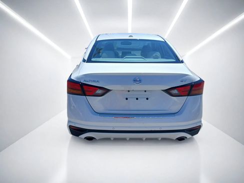 Used 2020 Nissan Altima 2.5 SV FWD image 6