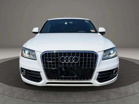 Used 2017 Audi Q5 2.0T Premium Plus w/ Technology Package AWD/4WD image 2