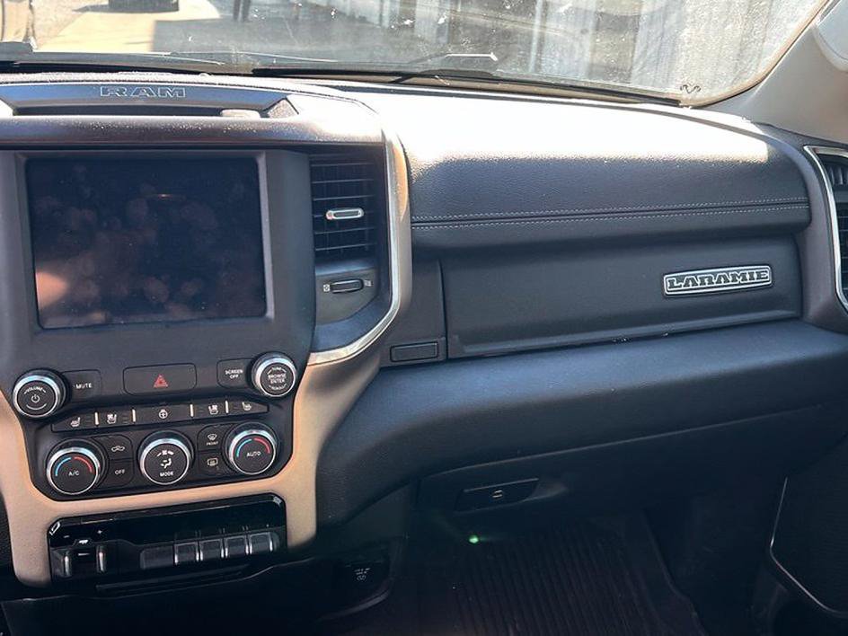 Used 2022 RAM 1500 Laramie AWD/4WD image 12